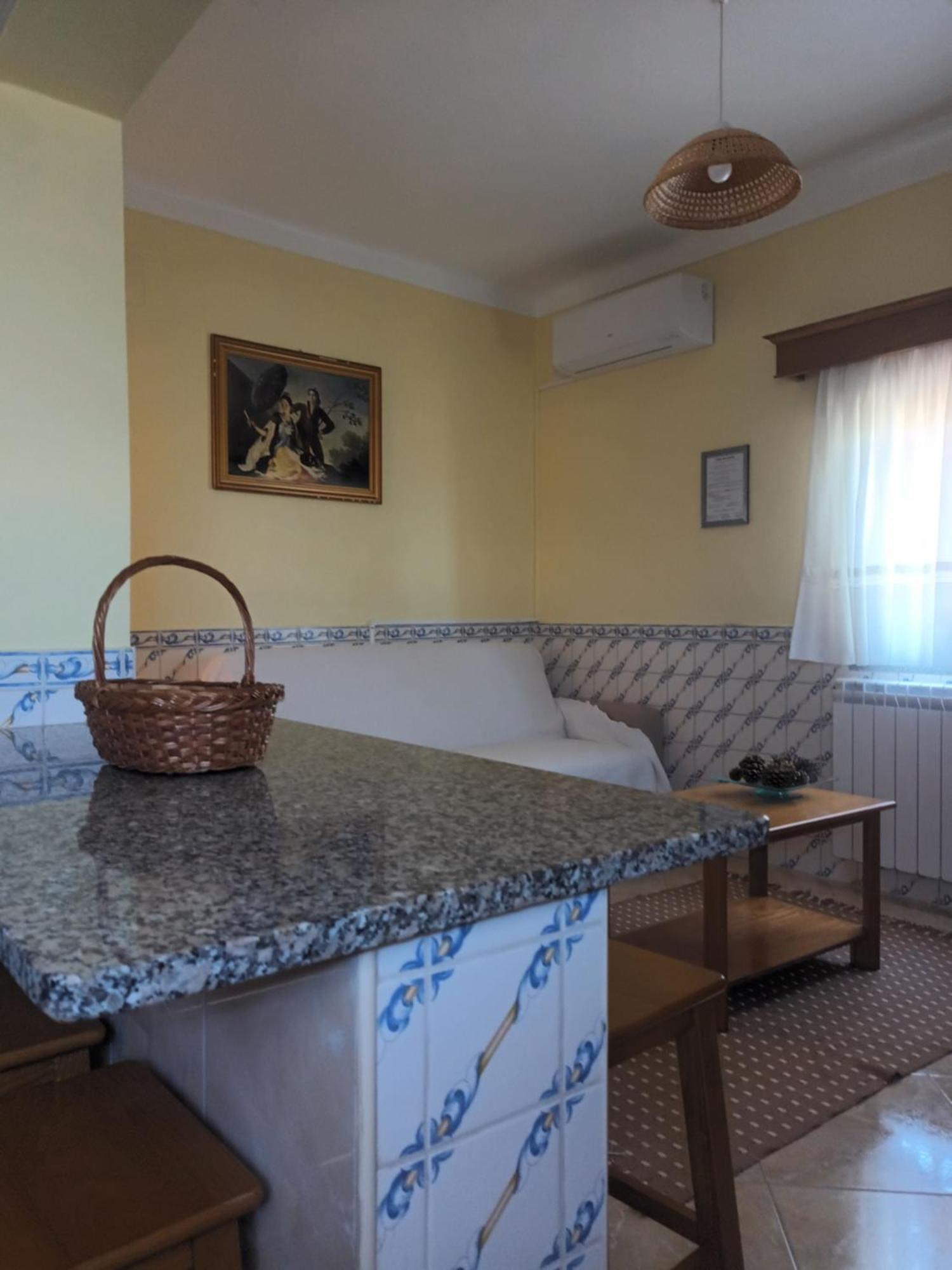 Casas Do Castelo Aldeia da Serra (Guarda)